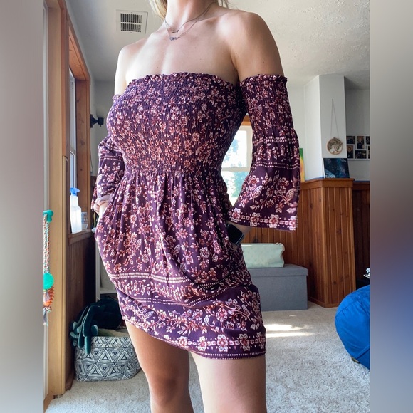 Off the shoulder dress - Picture 1 of 2